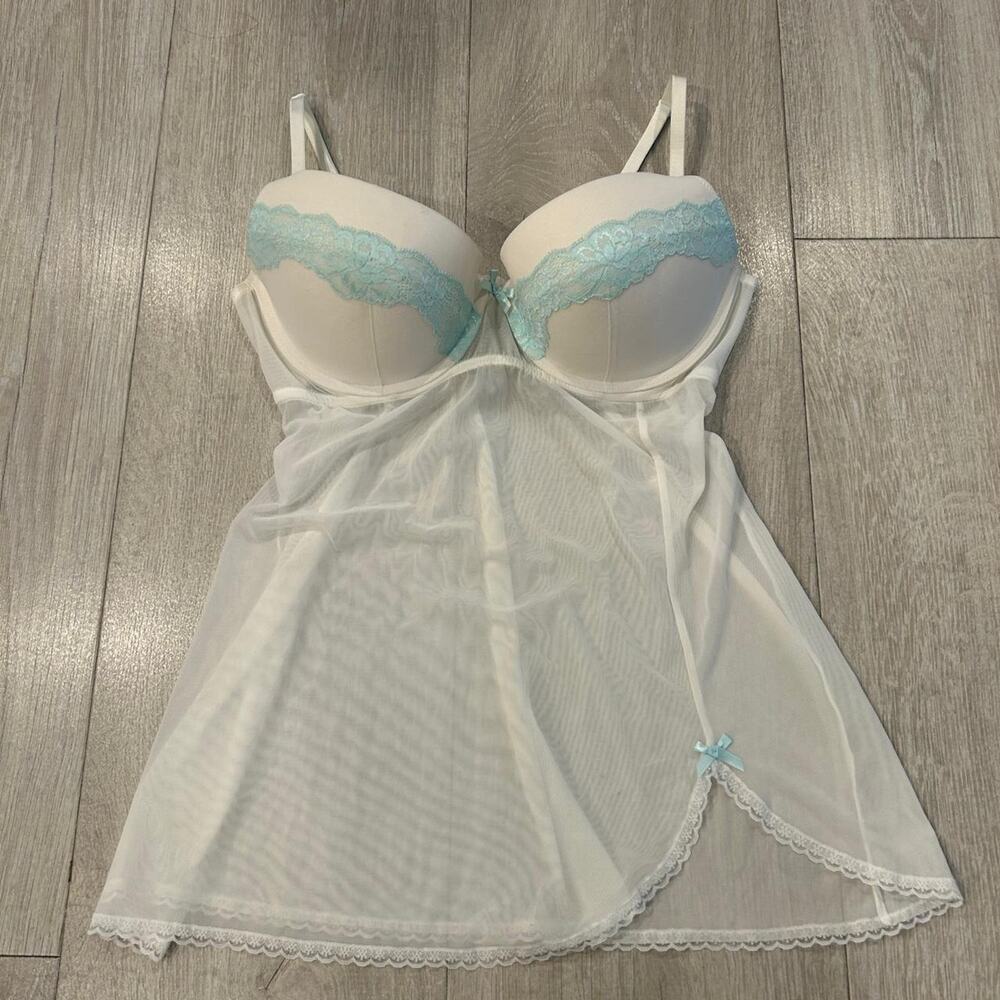 Gilligan O'Malley white and blue mesh sheer slip. Size large